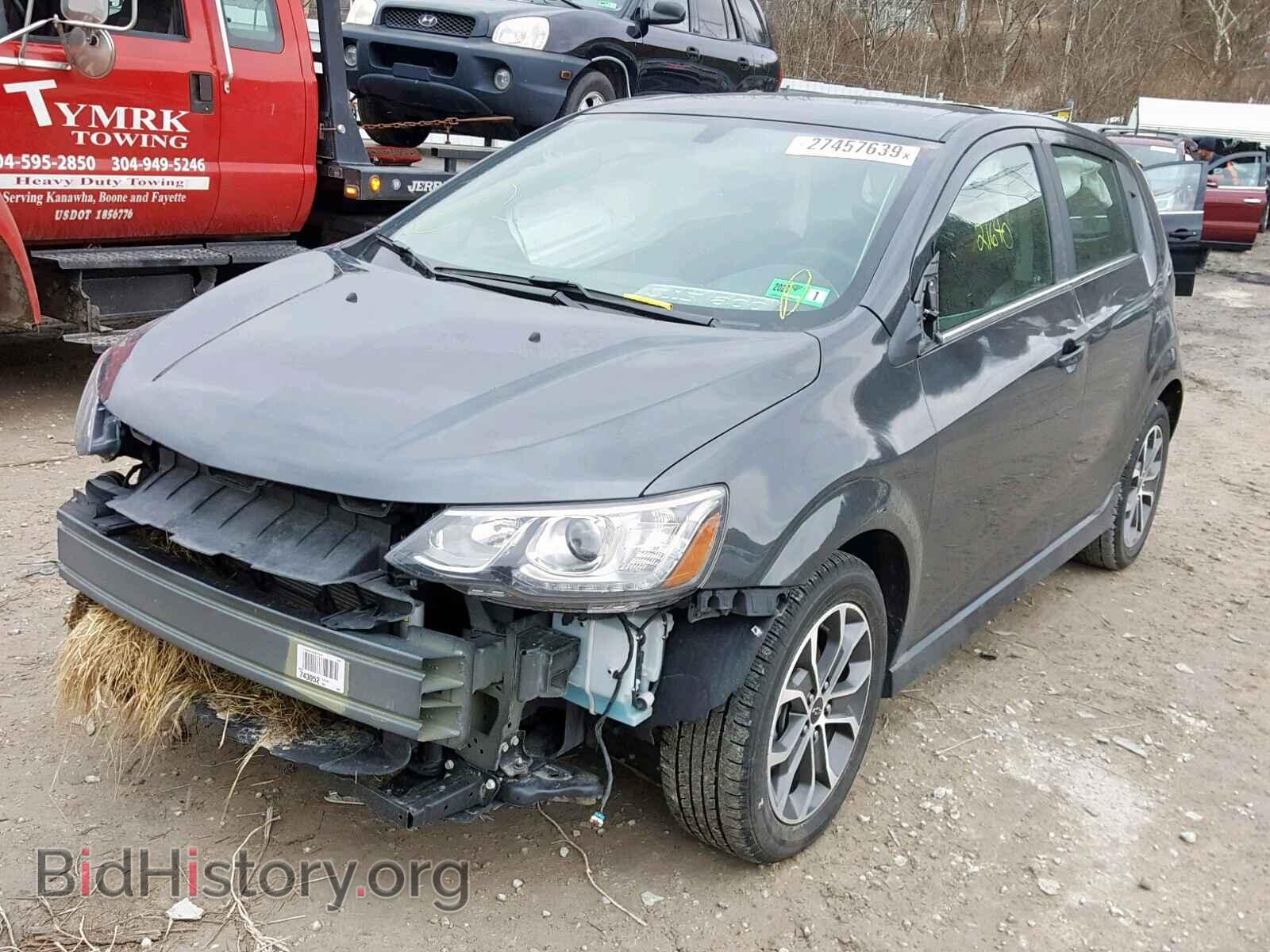 2018 CHEVROLET SONIC - VIN: 1G1JD6SH5J4107126 - Фото 2