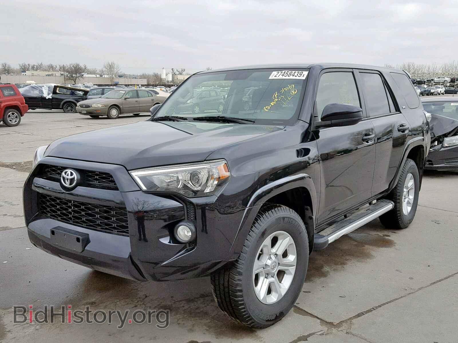 2016 TOYOTA 4RUNNER SR - VIN: JTEBU5JR5G5351647 - Фото 2