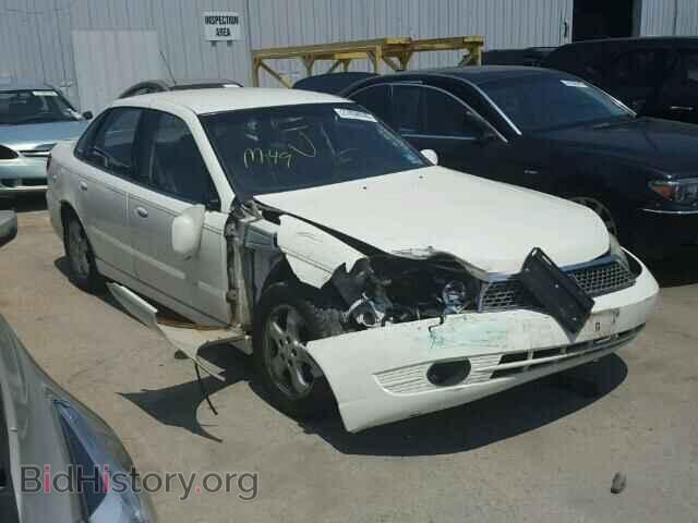 Photo 1G8JD54R84Y518275 - SATURN L300 2004