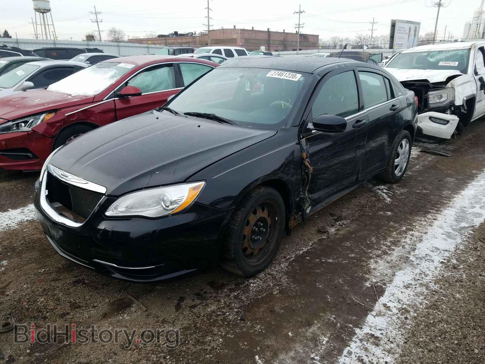 2012 CHRYSLER 200 - VIN: 1C3CCBAB1CN127643 - Фото 2