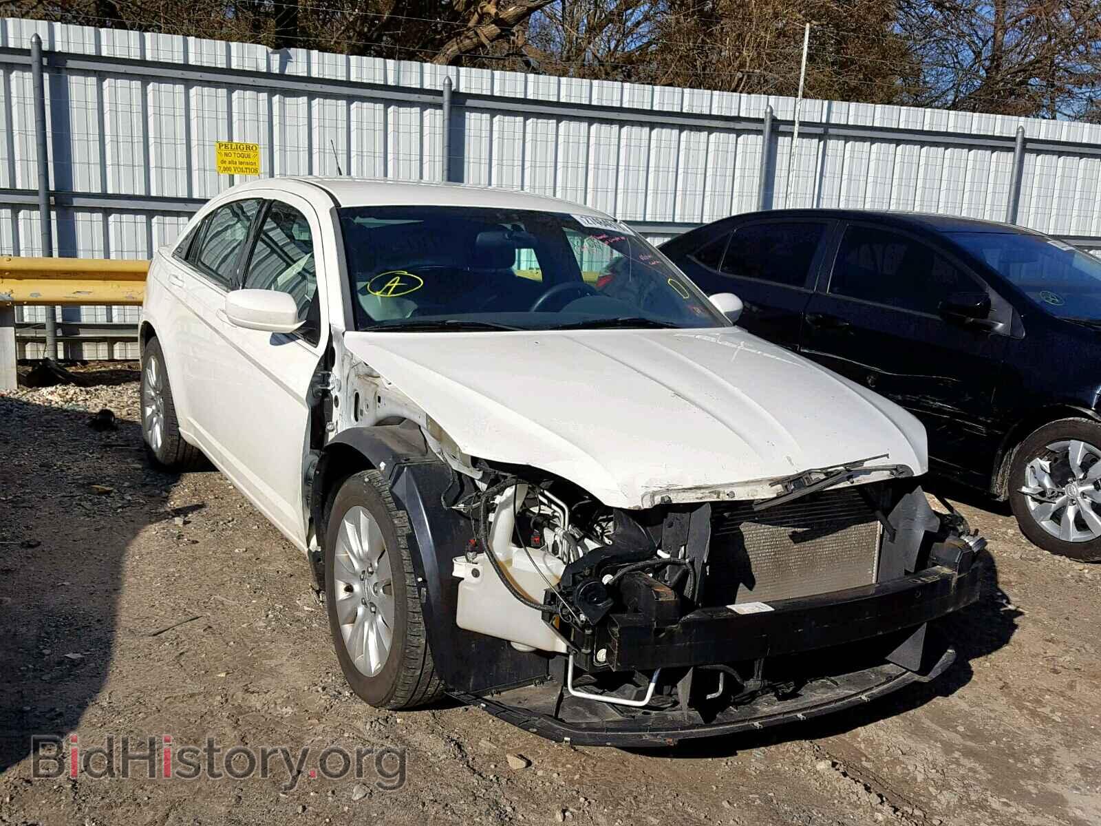 Photo 1C3BC4FB4BN521426 - CHRYSLER 200 2011