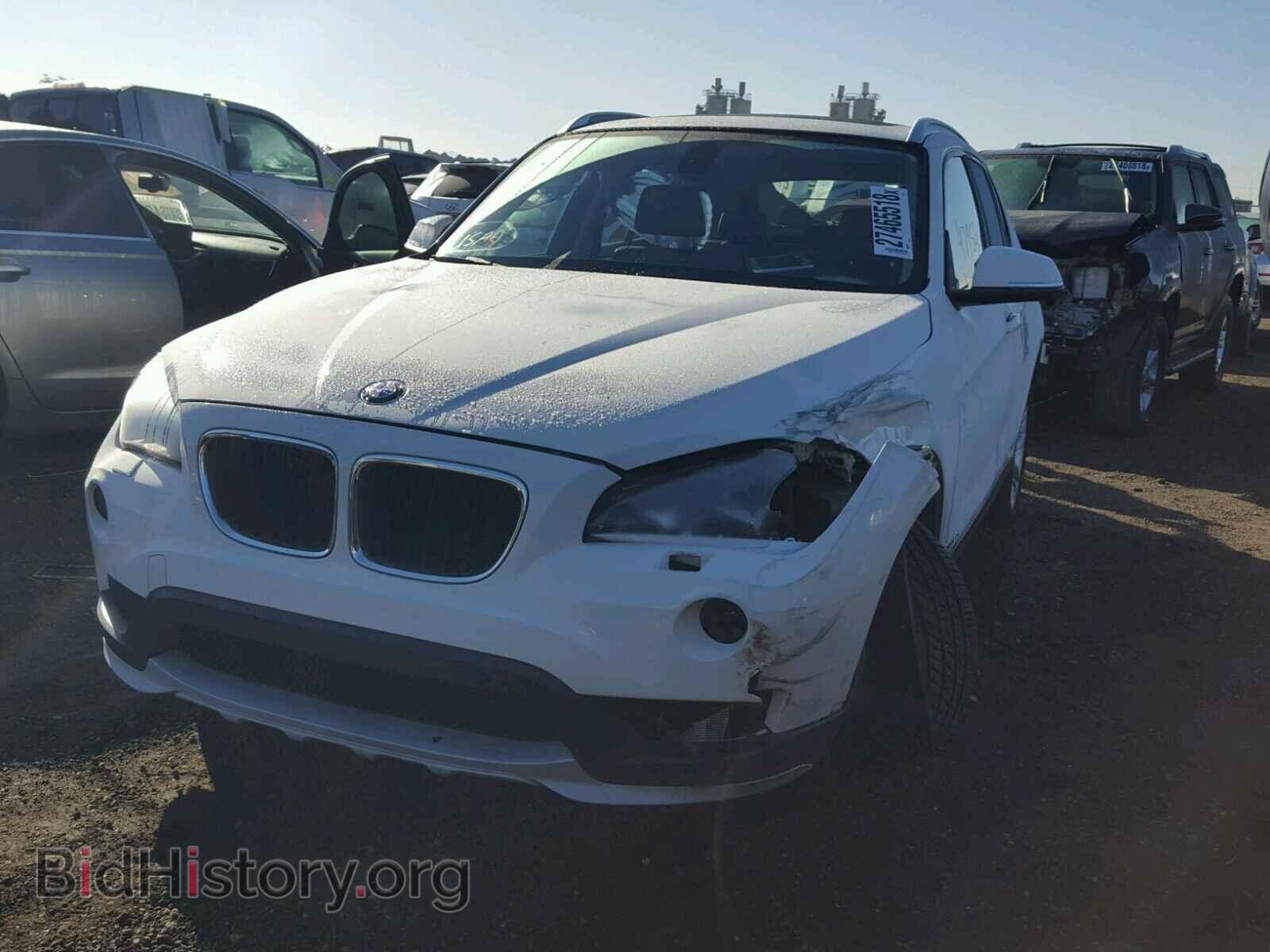 2015 BMW X1 - VIN: WBAVL1C59FVY24758 - Фото 2