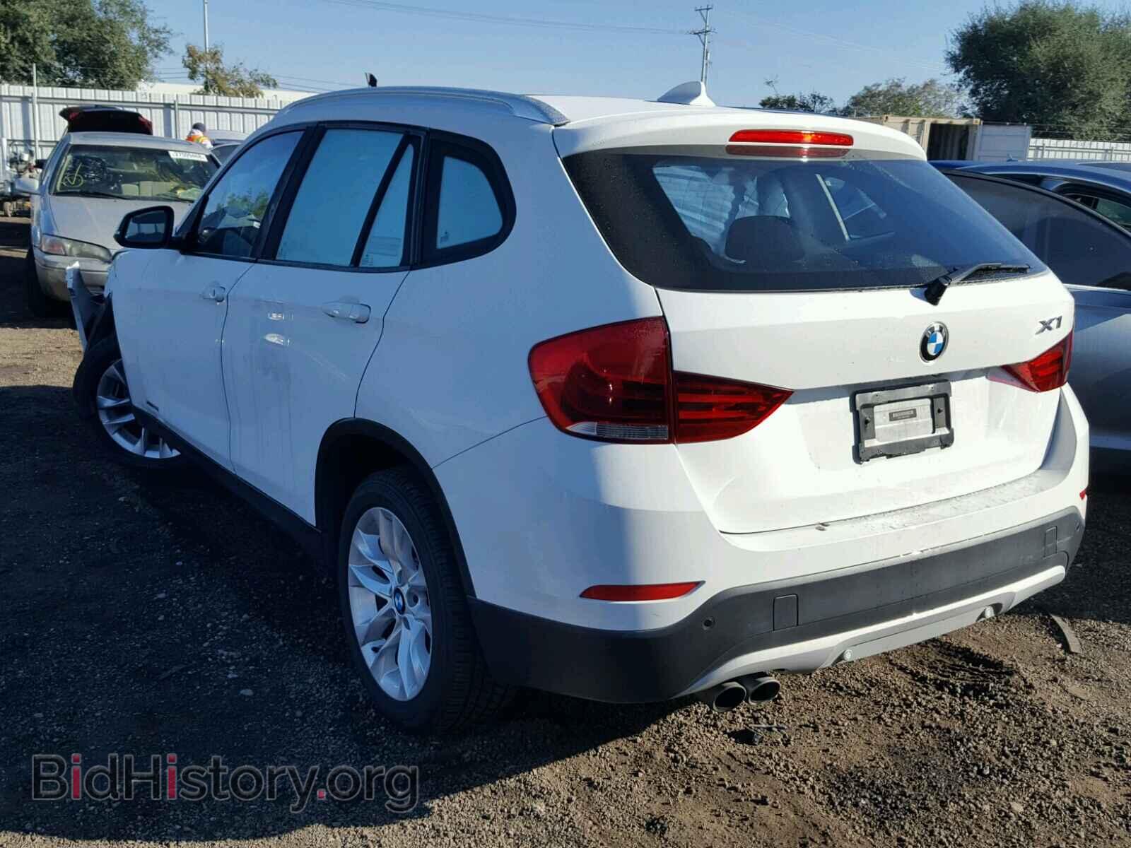 2015 BMW X1 - VIN: WBAVL1C59FVY24758 - Фото 3