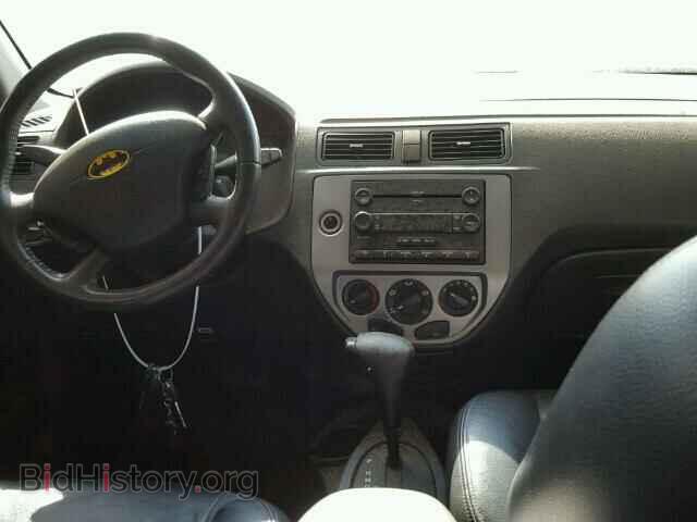 2005 FORD FOCUS - VIN: 3FAFP37N95R142983 - Фото 9