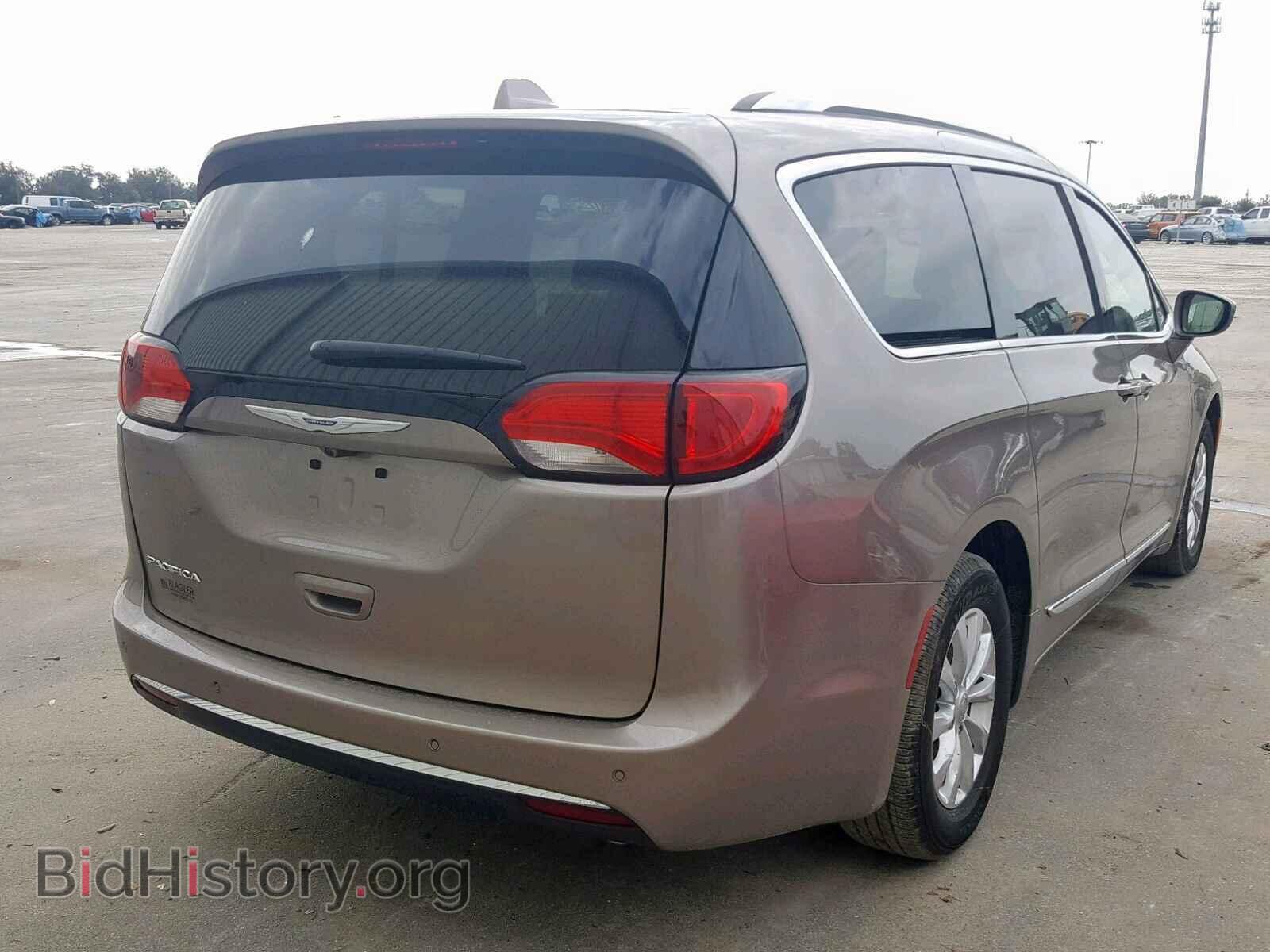 2018 CHRYSLER PACIFICA T - VIN: 2C4RC1BG3JR143885 - Фото 4