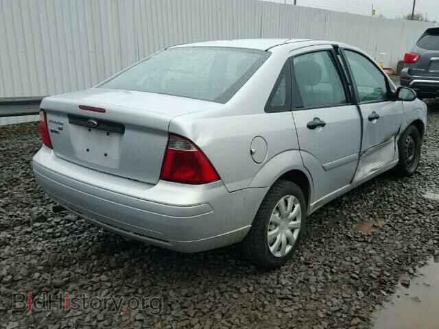 2007 FORD FOCUS - VIN: 1FAFP34N37W100779 - Photo 4