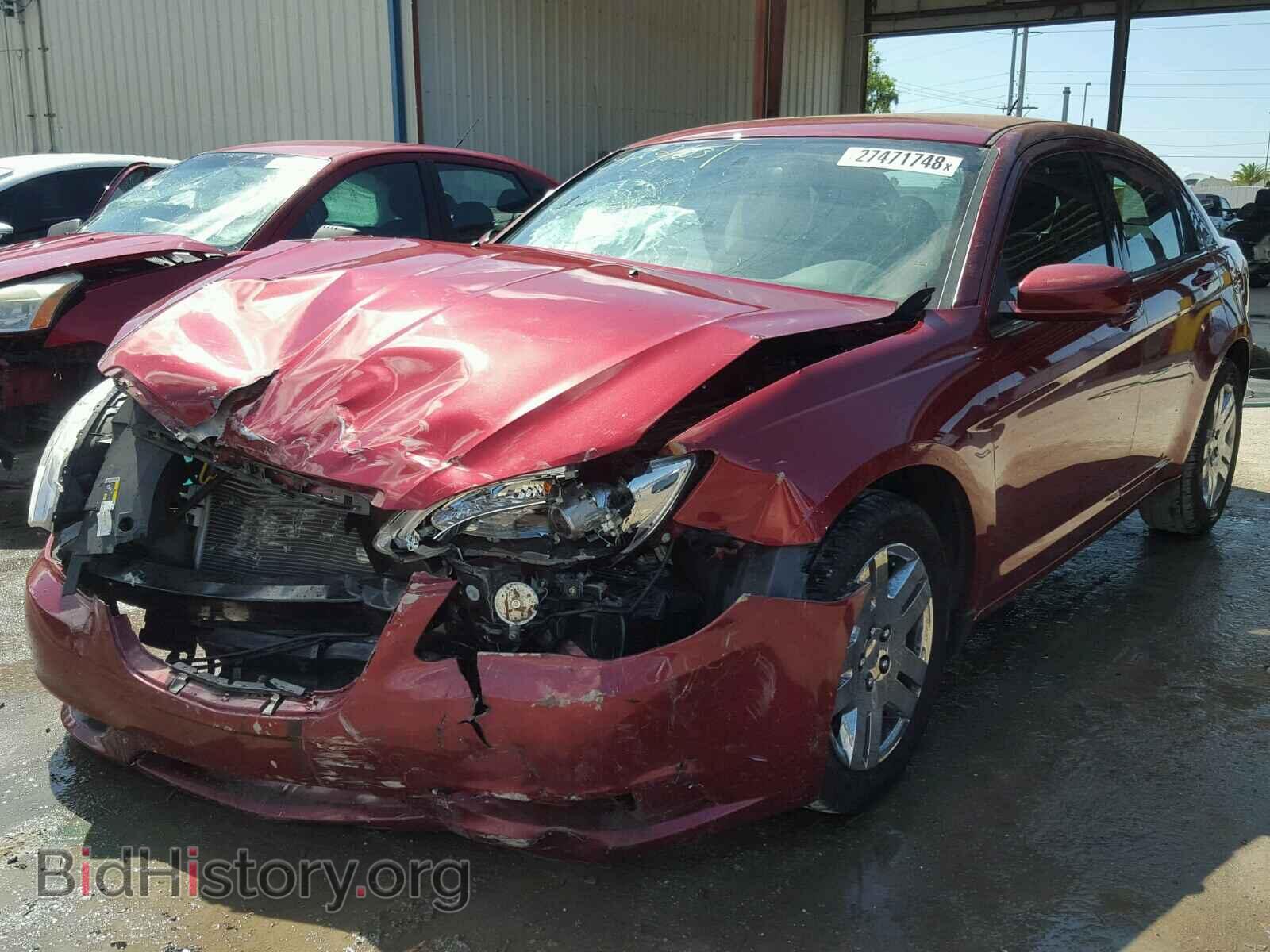 2014 CHRYSLER 200 - VIN: 1C3CCBABXEN176083 - Фото 2