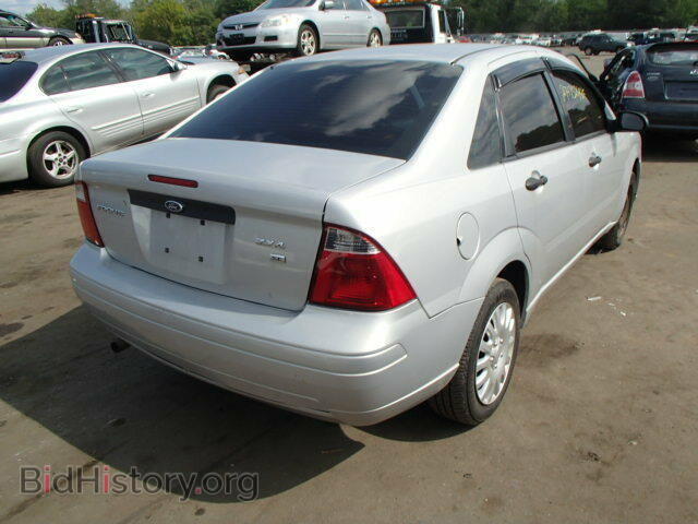 2005 FORD FOCUS - VIN: 1FAFP34N25W132913 - Фото 4