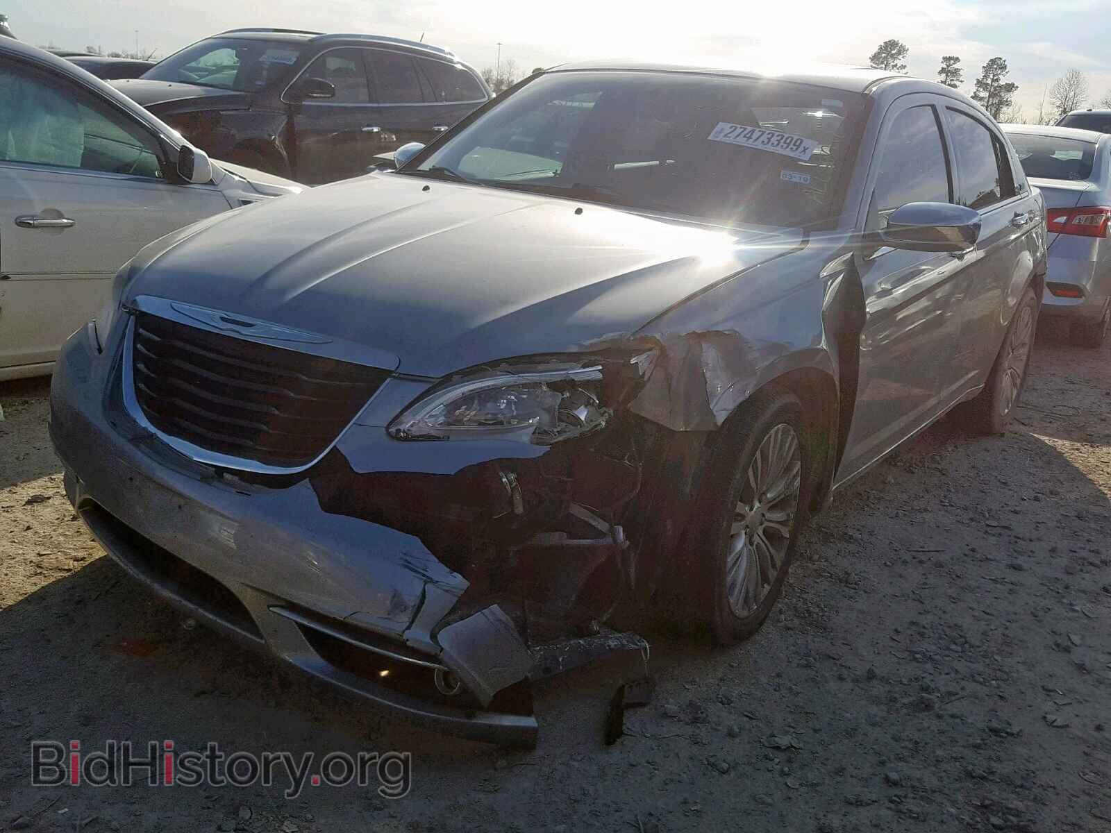 2013 CHRYSLER 200 - VIN: 1C3CCBCG6DN745406 - Фото 2