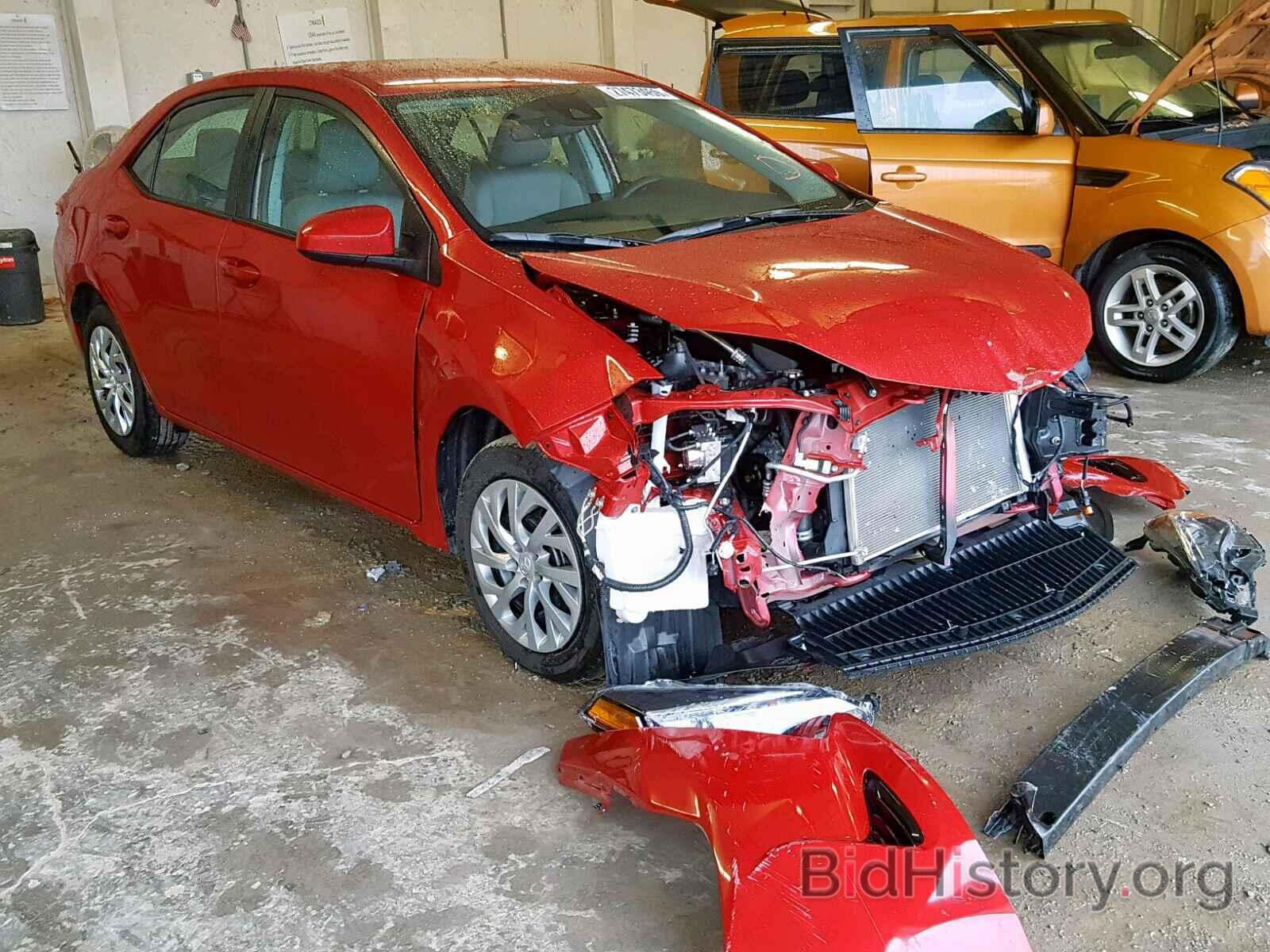 Photo 2T1BURHE2JC048057 - TOYOTA COROLLA 2018