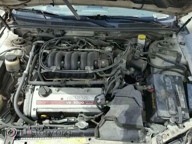 2000 NISSAN MAXIMA - VIN: JN1CA31D5YT501573 - Фото 7