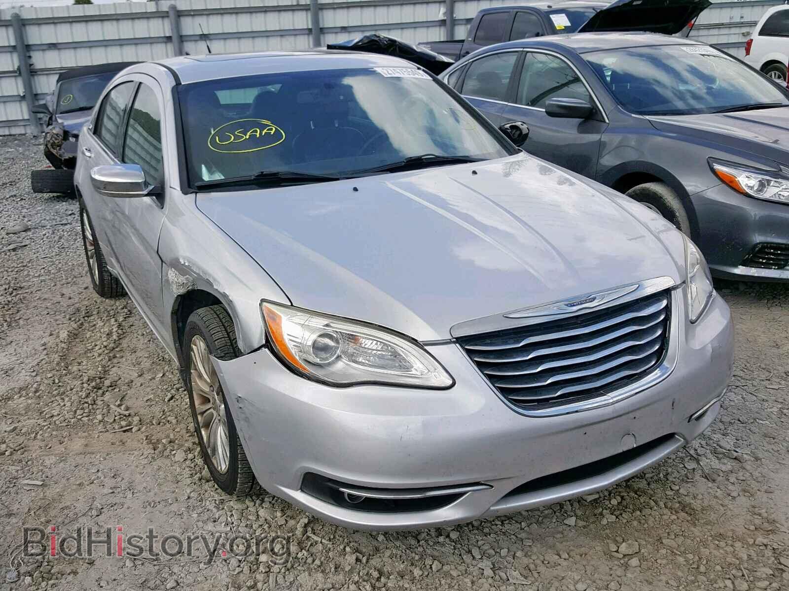 Photo 1C3BC2FB6BN507788 - CHRYSLER 200 2011