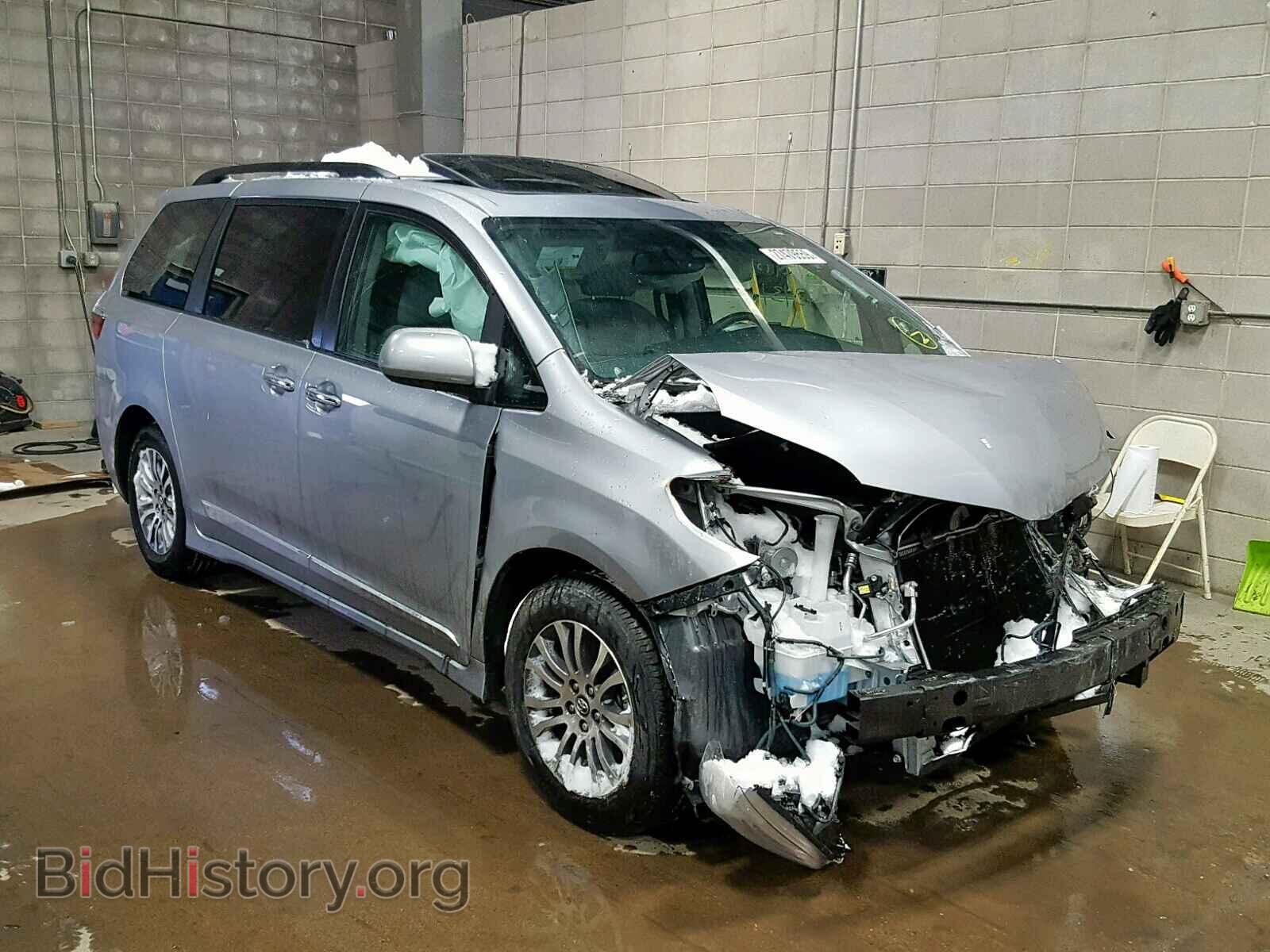 Photo 5TDYZ3DC1JS959596 - TOYOTA SIENNA XLE 2018