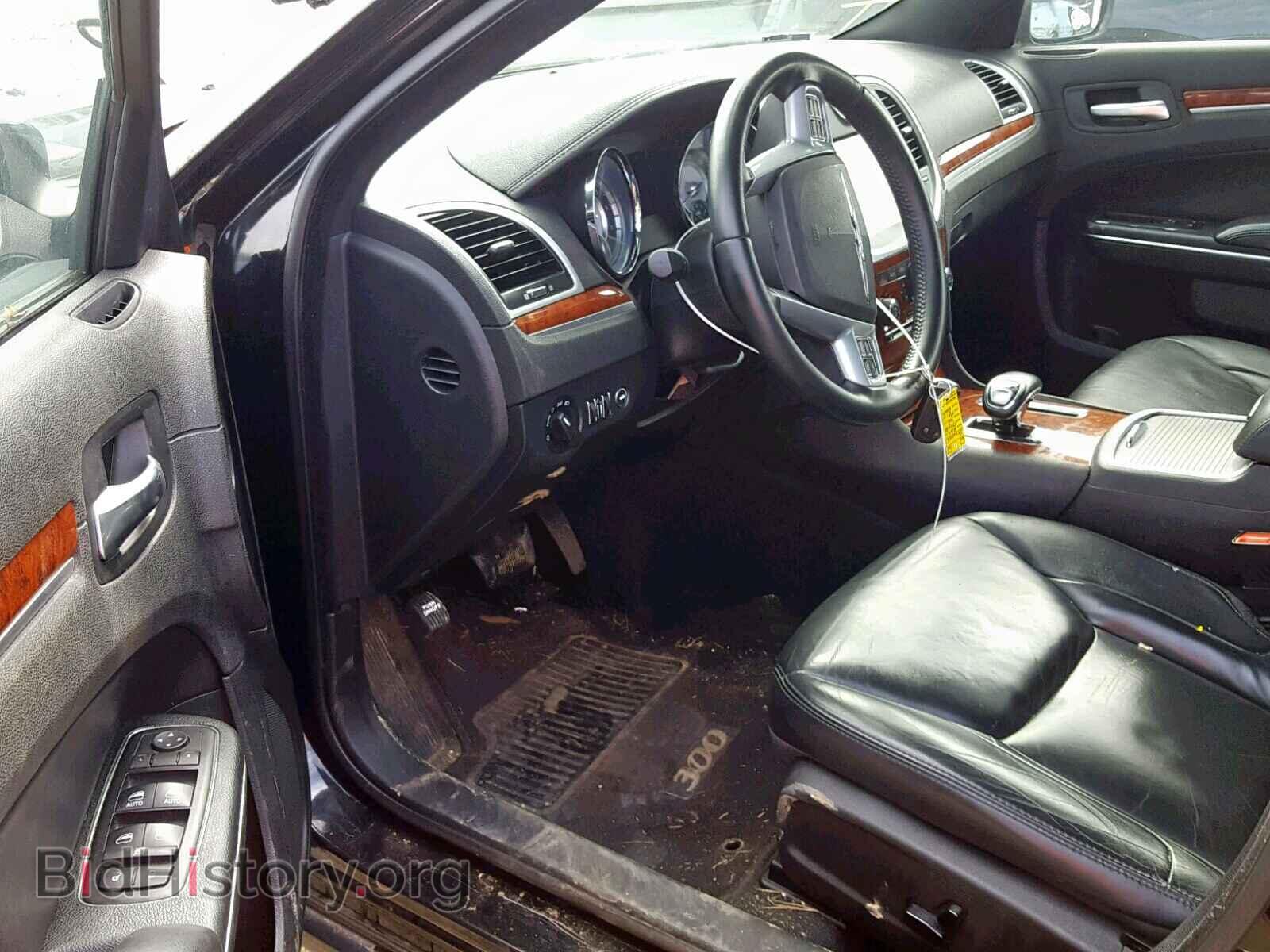 2014 CHRYSLER 300 - VIN: 2C3CCAAG8EH275984 - Photo 9