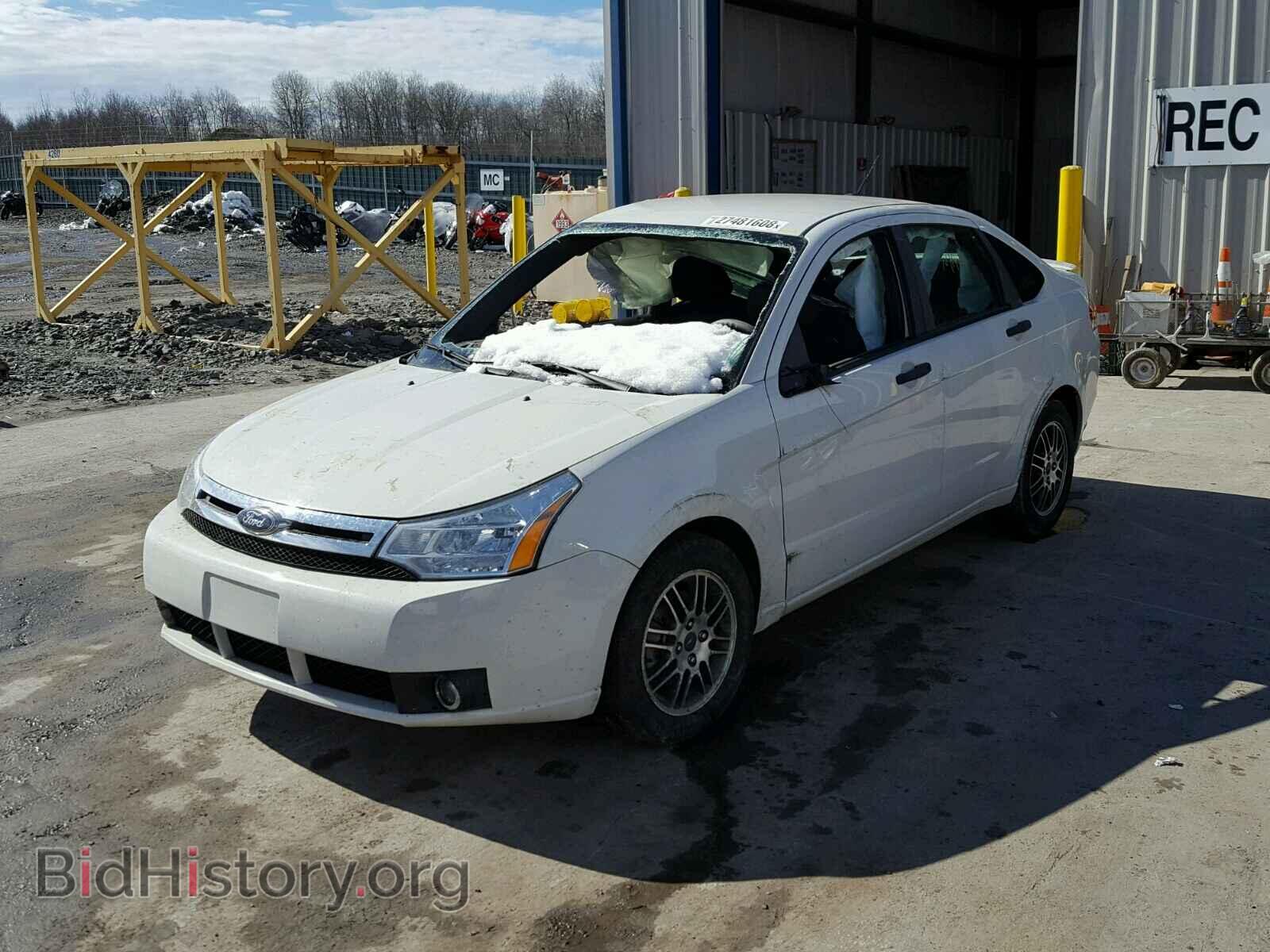 2010 FORD FOCUS - VIN: 1FAHP3FN6AW121493 - Фото 2
