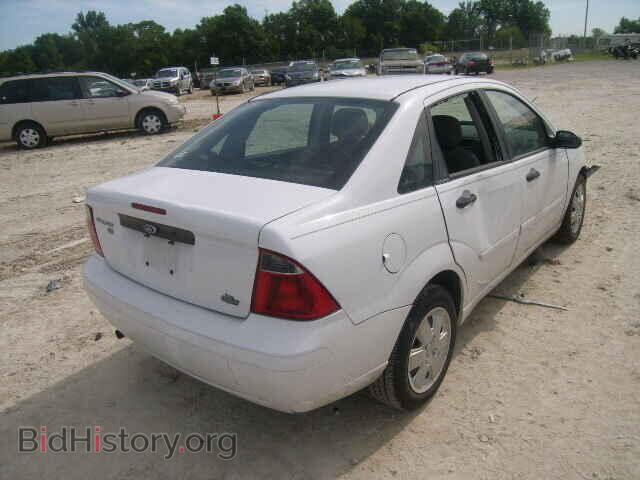 2007 FORD FOCUS - VIN: 1FAFP34N47W297364 - Photo 4