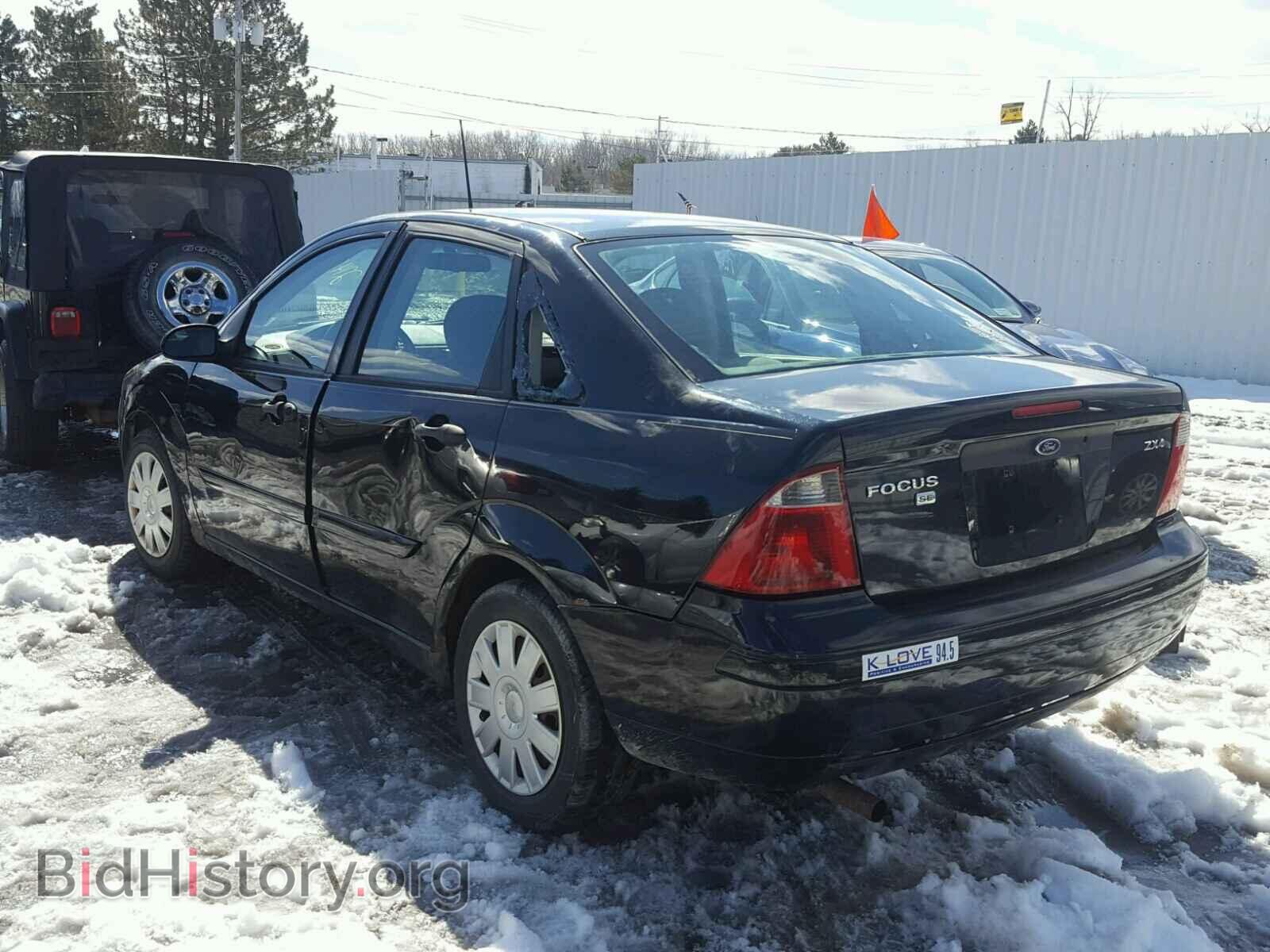 2005 FORD FOCUS - VIN: 1FAFP34N75W118666 - Фото 3