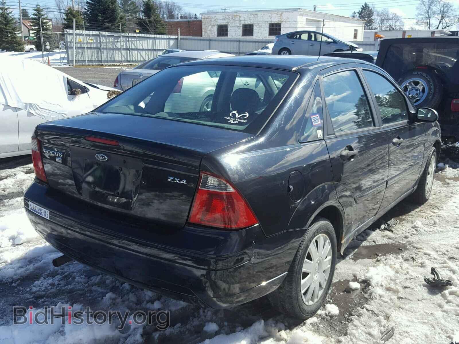 2005 FORD FOCUS - VIN: 1FAFP34N75W118666 - Фото 4