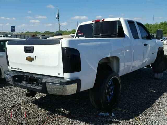 2008 CHEVROLET SILVERADO - VIN: 1GCHC29668E153963 - Фото 4