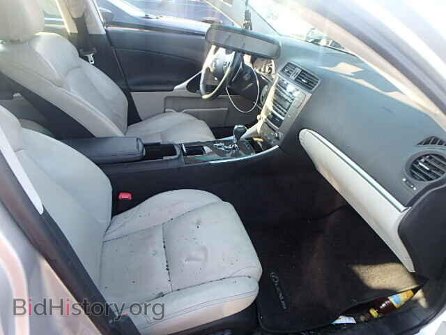 2011 LEXUS IS250 - VIN: JTHCF5C23B2035059 - Фото 5