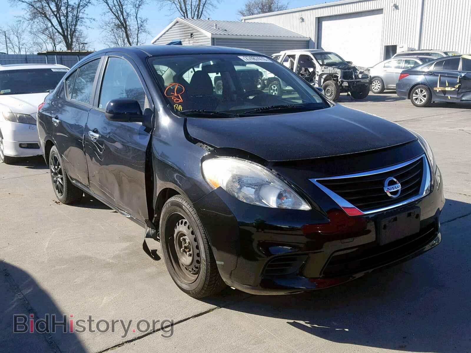 Photo  - NISSAN VERSA 2013