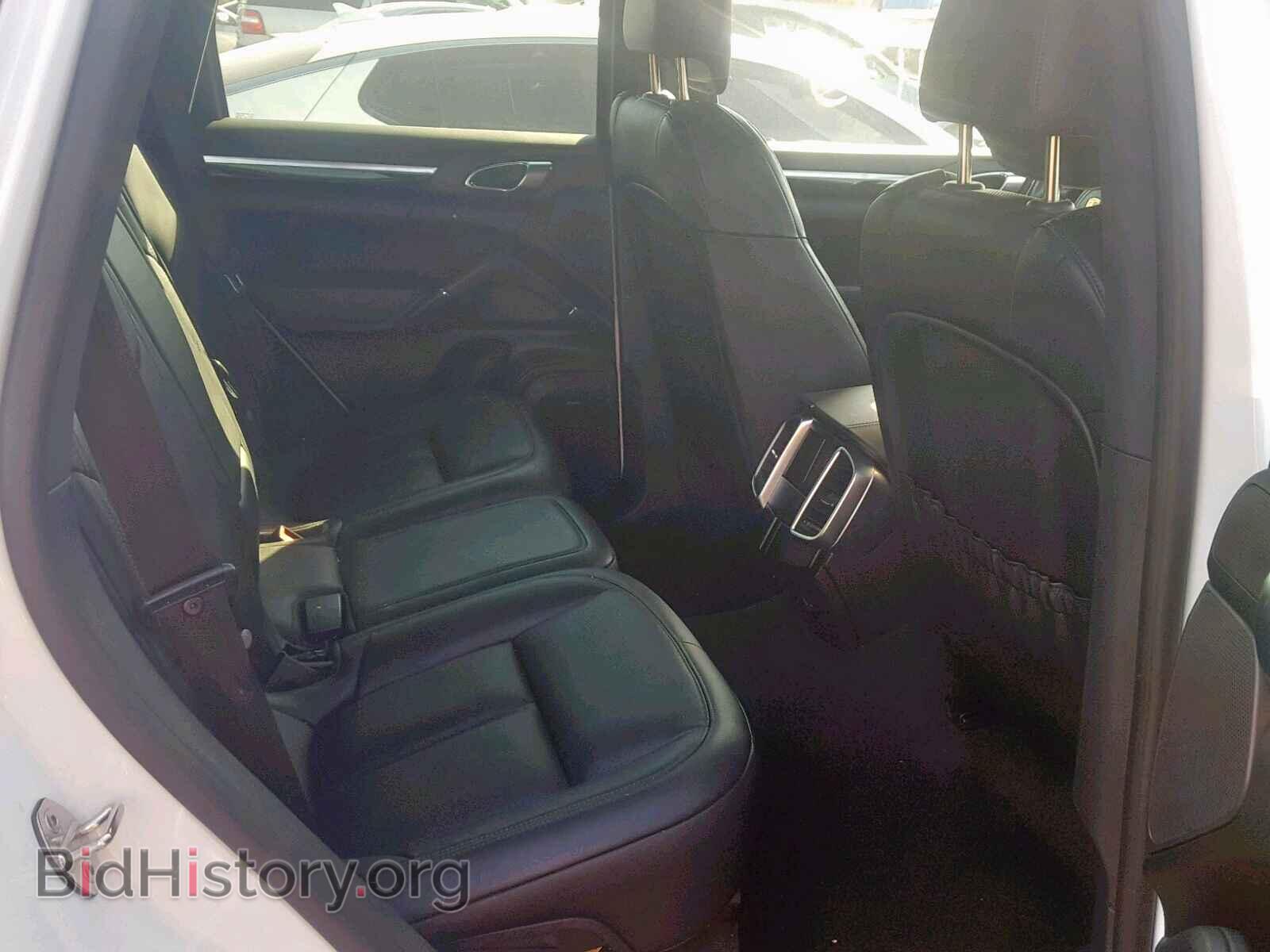 2017 PORSCHE CAYENNE - VIN: WP1AA2A29HKA92317 - Фото 6