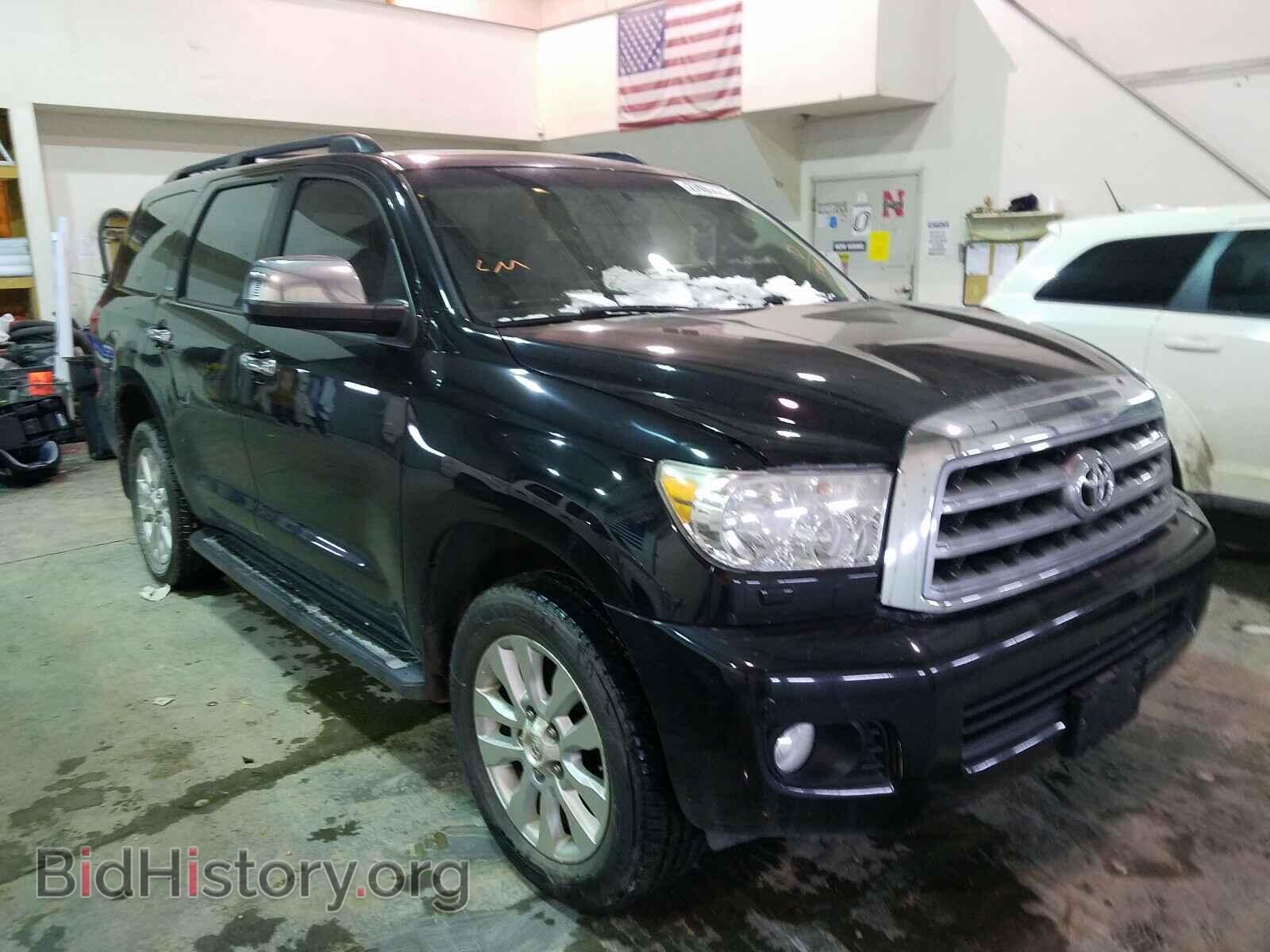 Фотография 5TDDW5G16CS070809 - TOYOTA SEQUOIA 2012