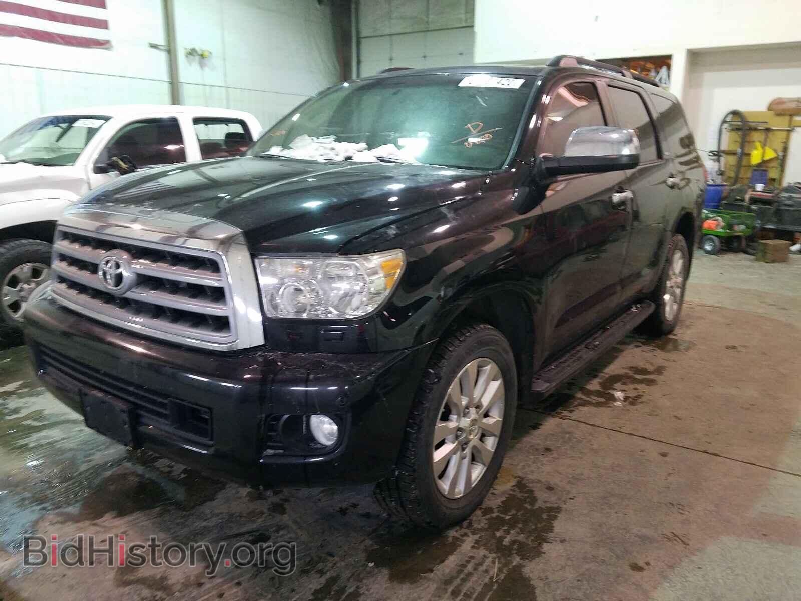 2012 TOYOTA SEQUOIA - VIN: 5TDDW5G16CS070809 - Фото 2