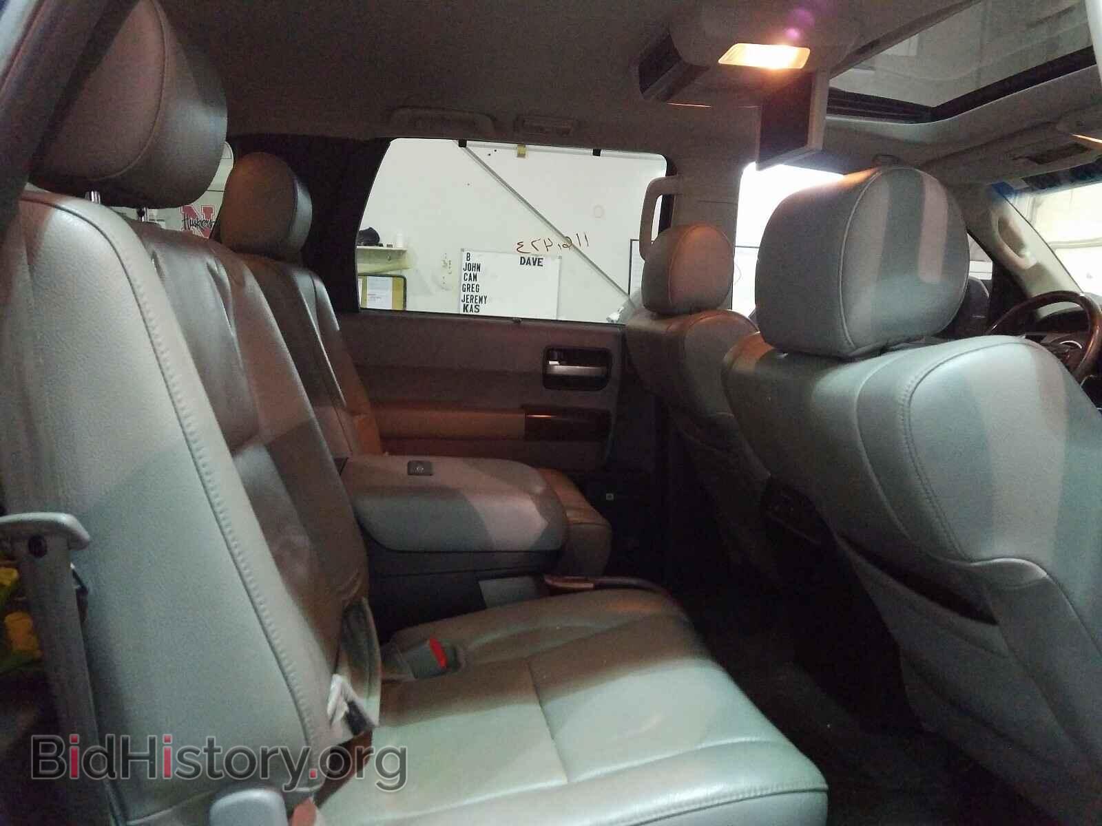 2012 TOYOTA SEQUOIA - VIN: 5TDDW5G16CS070809 - Фото 6