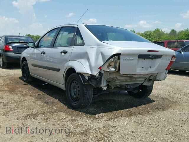 2005 FORD FOCUS - VIN: 1FAFP34N05W104558 - Фото 3
