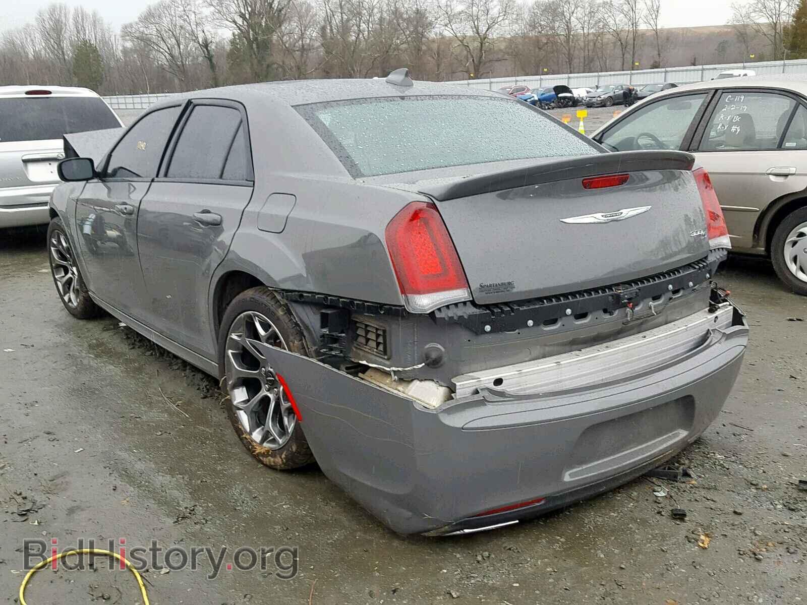 2018 CHRYSLER 300 - VIN: 2C3CCABG1JH141133 - Фото 3