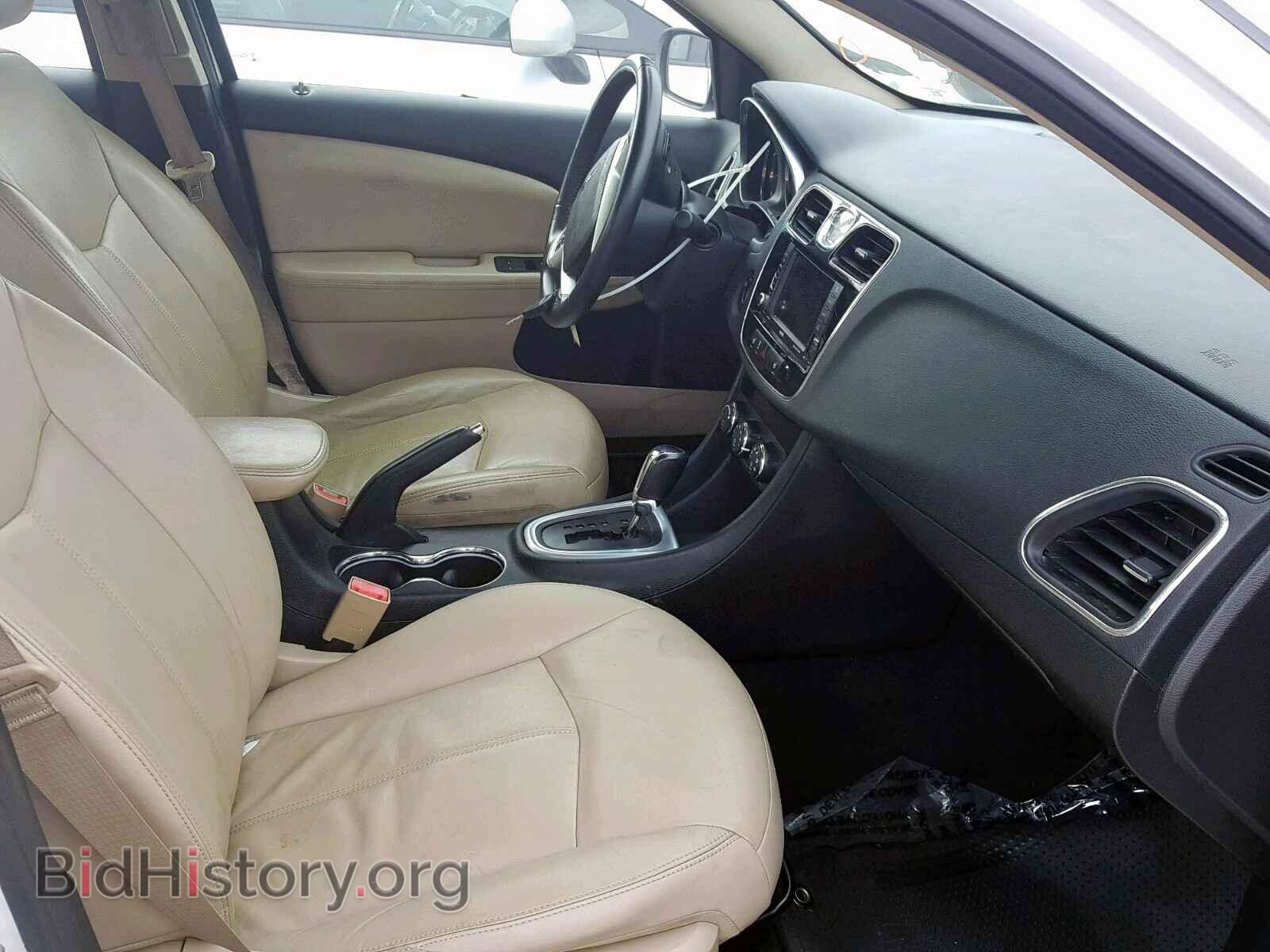 2012 CHRYSLER 200 - VIN: 1C3CCBCG0CN255445 - Фото 5