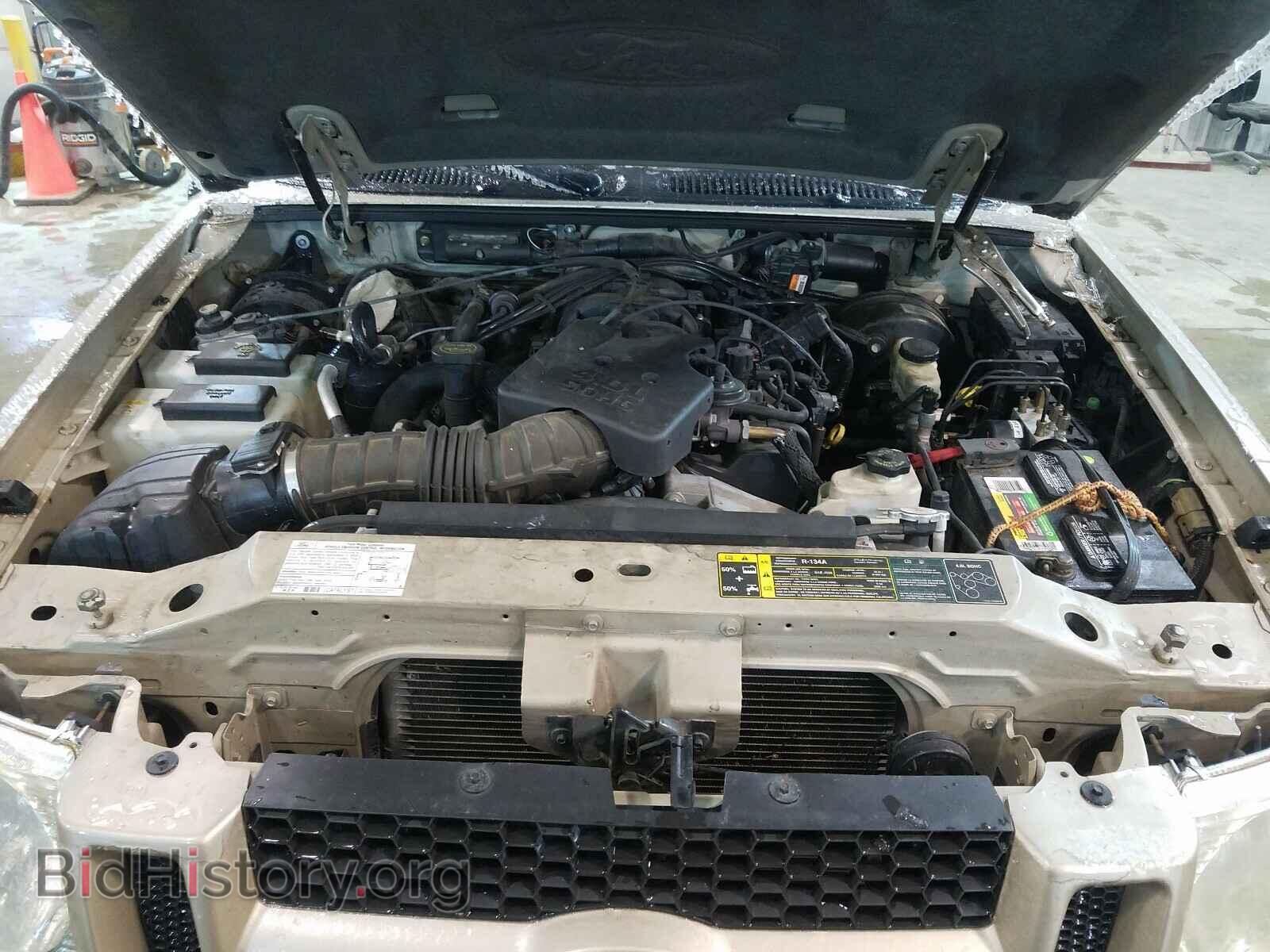 2005 FORD EXPLORER - VIN: 1FMZU77K85UA64942 - Photo 7