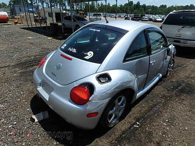 2005 VOLKSWAGEN BEETLE - VIN: 3VWCD31C85M407531 - Фото 4