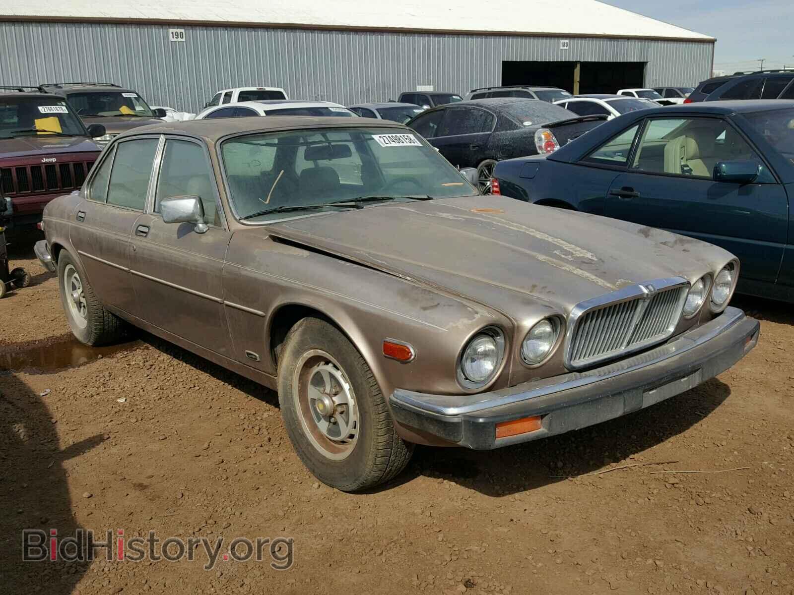Фотография SAJAY1341EC373637 - JAGUAR XJ6 1984