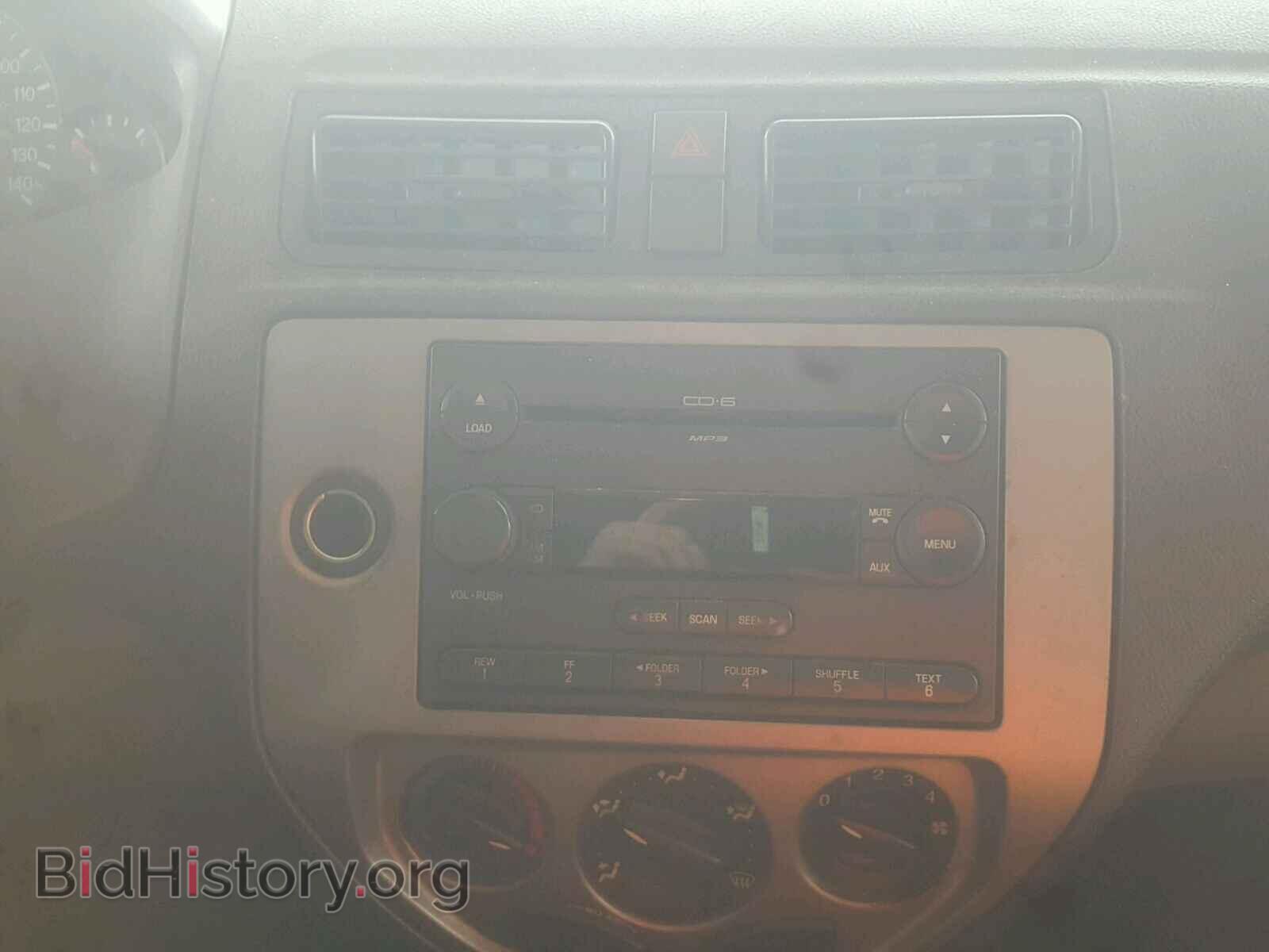2007 FORD FOCUS - VIN: 1FAFP37N87W204129 - Фото 9