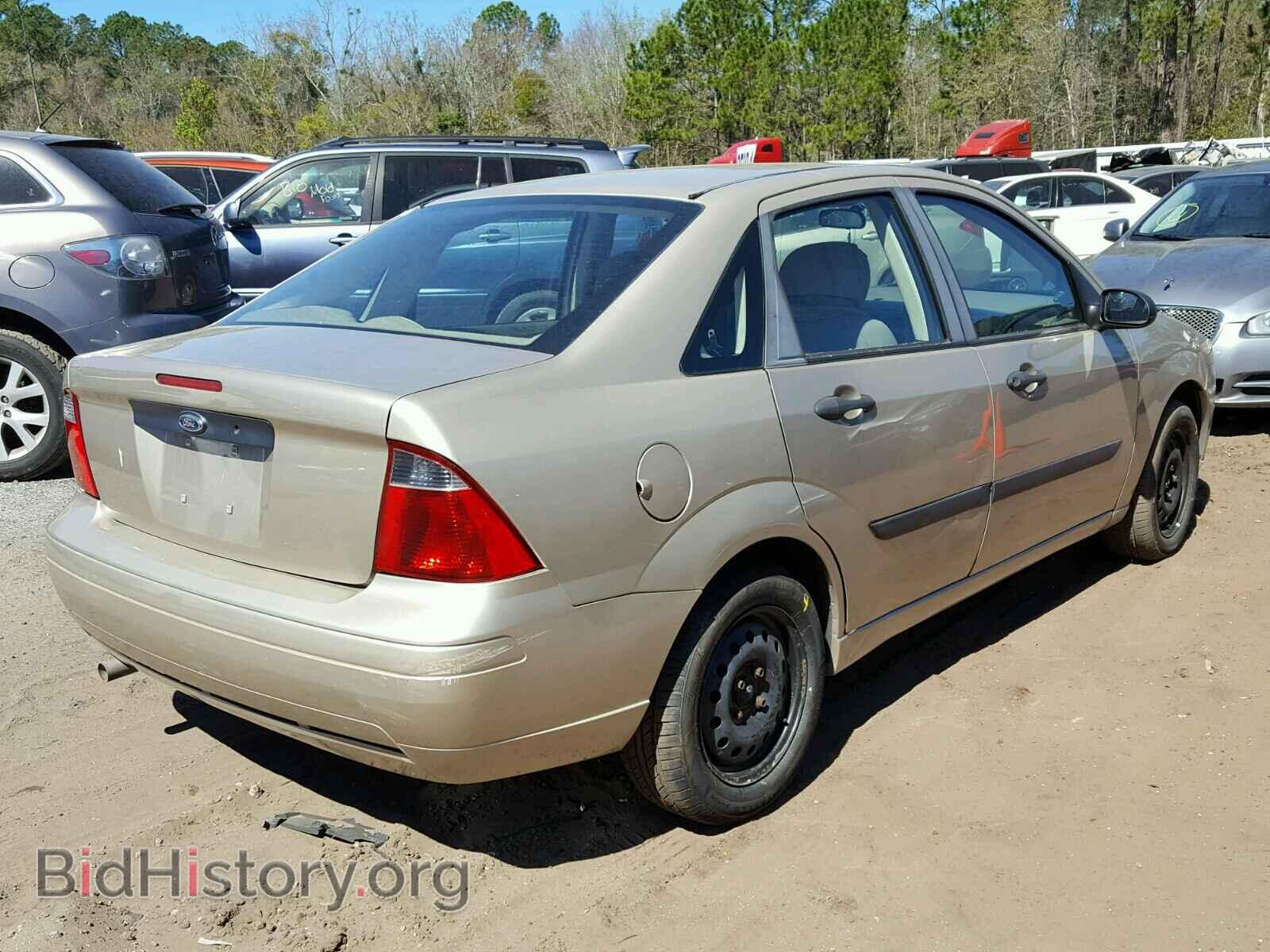 2007 FORD FOCUS - VIN: 1FAFP34N57W271050 - Фото 4