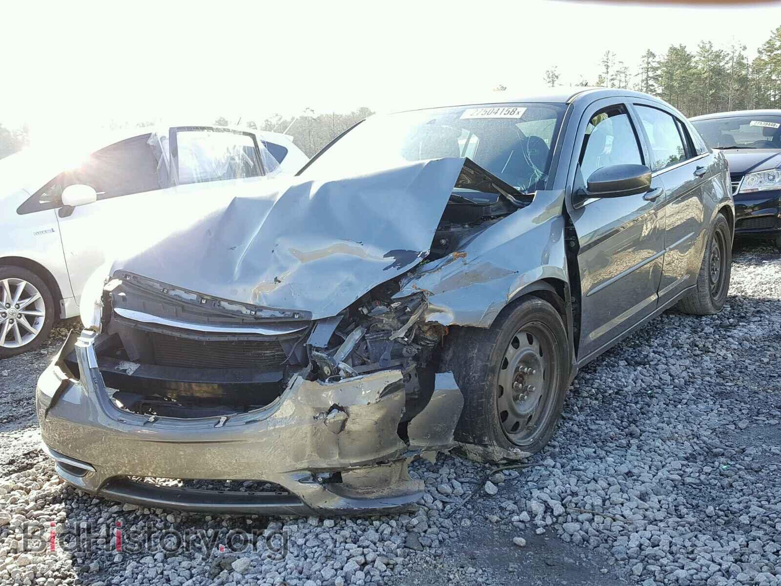 2012 CHRYSLER 200 - VIN: 1C3CCBAB4CN318151 - Фото 2