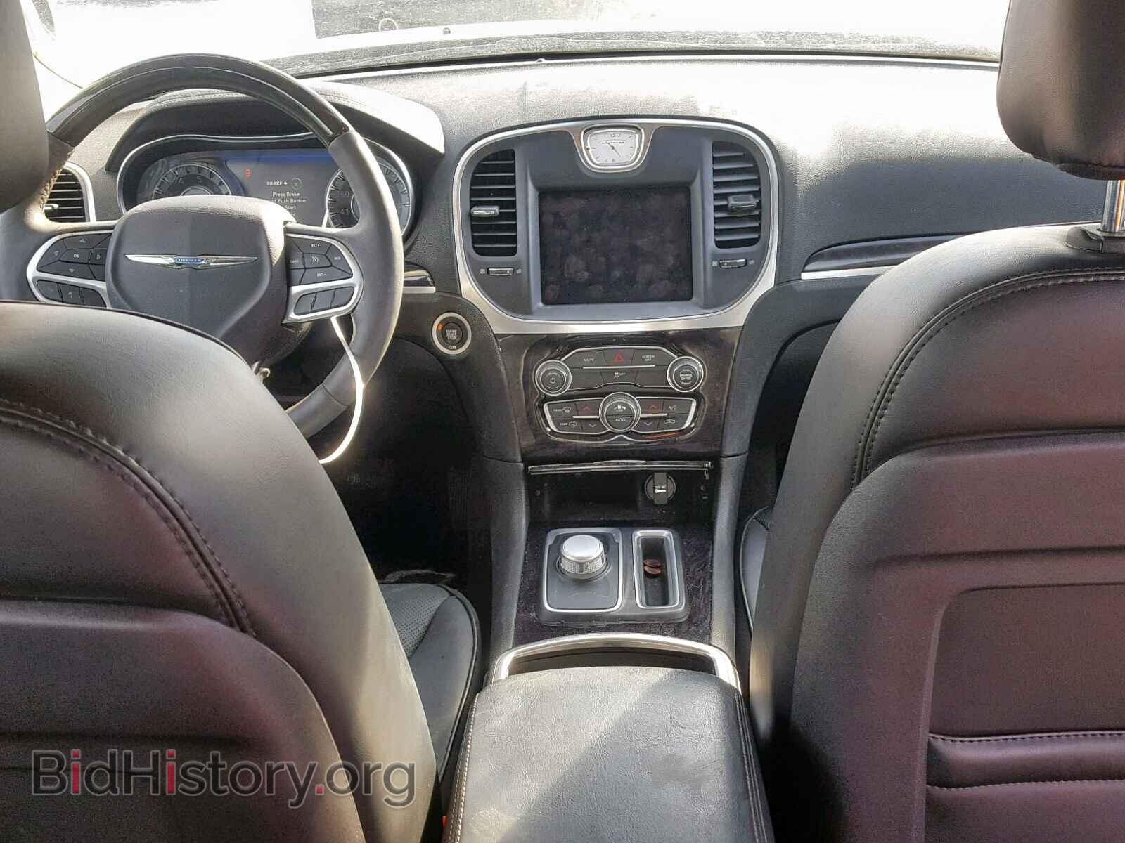 2018 CHRYSLER 300 - VIN: 2C3CCAEG6JH120192 - Фото 9
