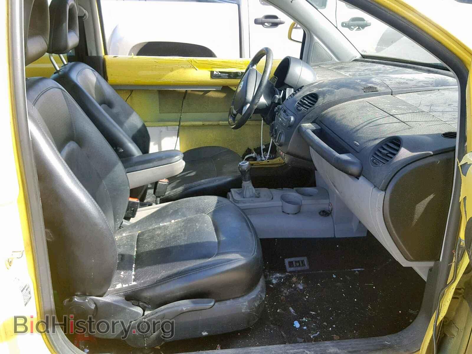 2000 VOLKSWAGEN BEETLE - VIN: 3VWDD21C1YM473082 - Фото 5