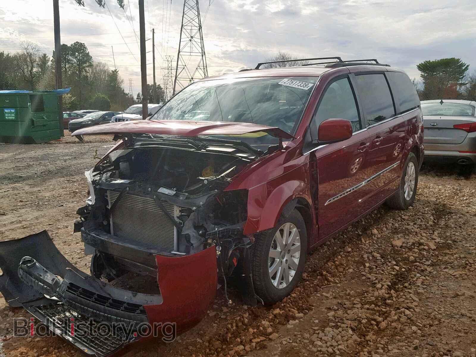 2013 CHRYSLER TOWN & COU - VIN: 2C4RC1BG7DR770108 - Photo 2