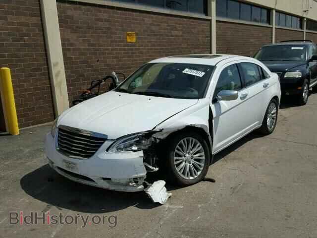 2013 CHRYSLER 200 - VIN: 1C3CCBCG4DN570914 - Photo 2