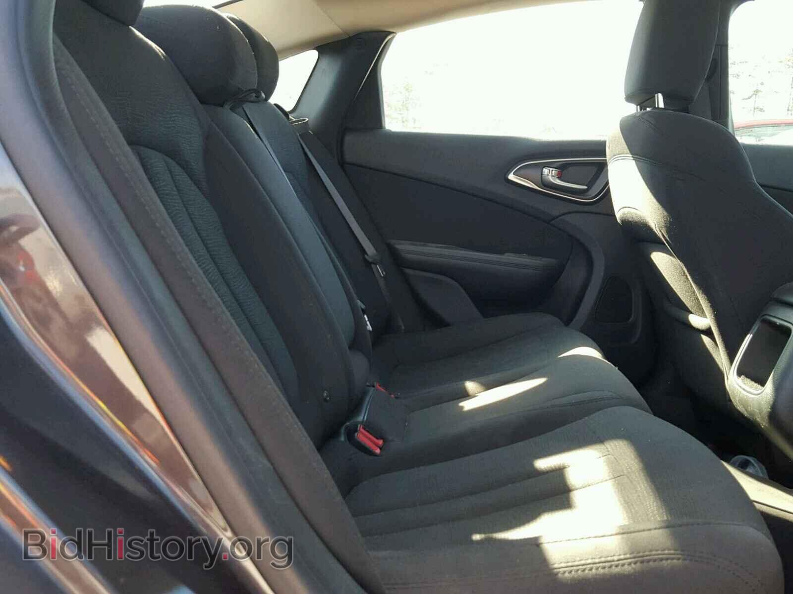 2016 CHRYSLER 200 - VIN: 1C3CCCAB0GN142355 - Photo 6