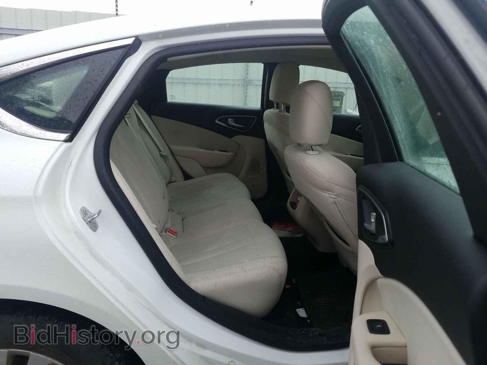 2016 CHRYSLER 200 - VIN: 1C3CCCAB3GN166455 - Фото 6