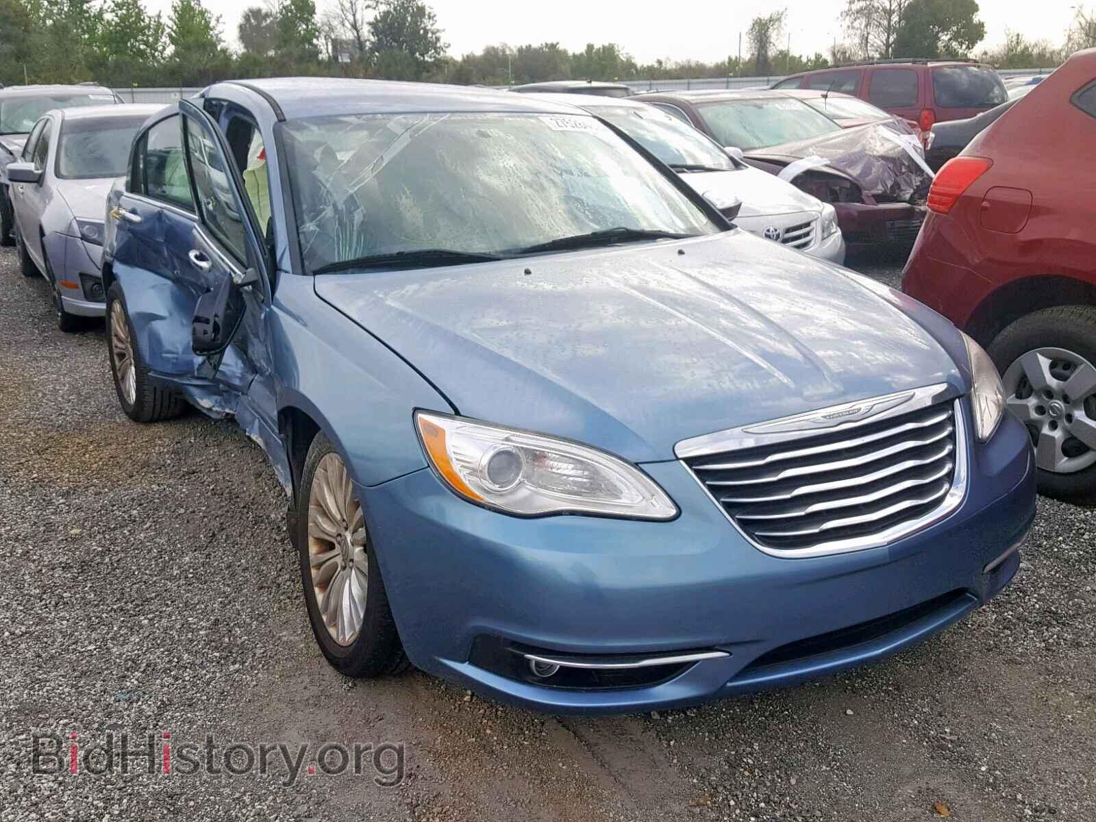 Photo 1C3BC2FB5BN569733 - CHRYSLER 200 2011