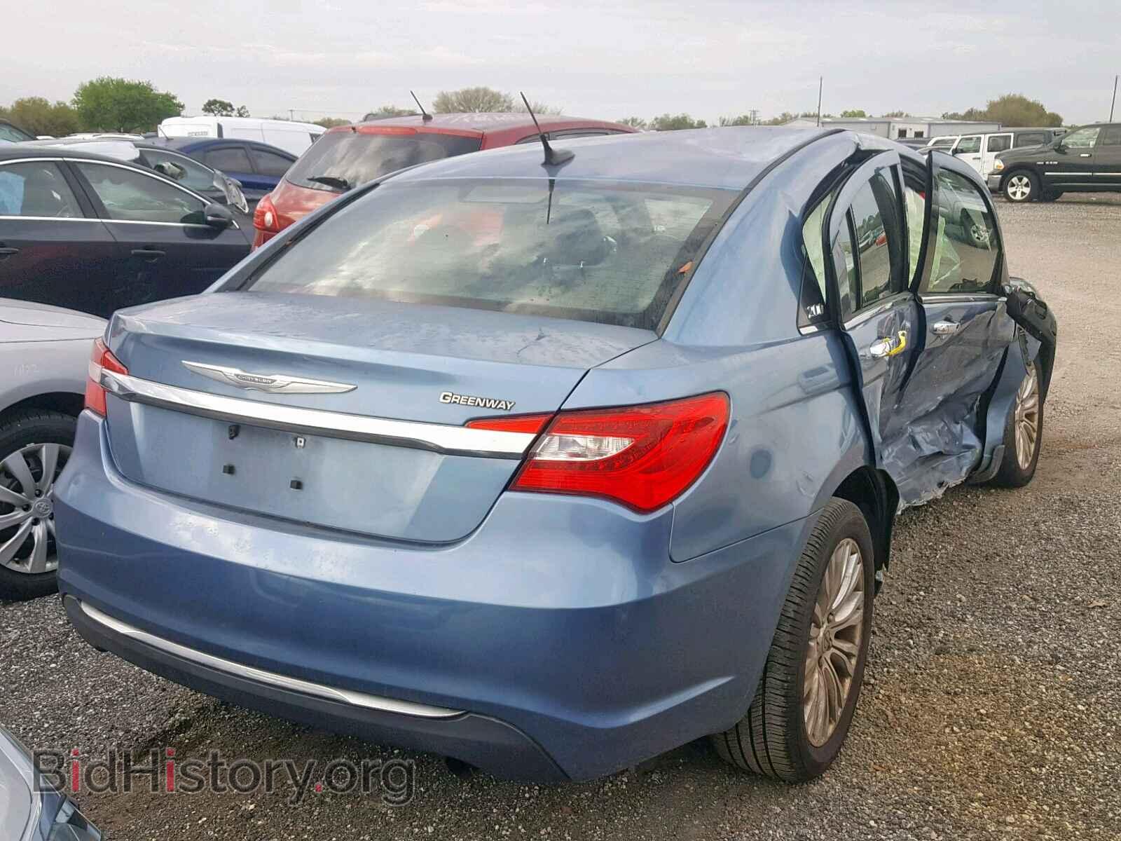2011 CHRYSLER 200 - VIN: 1C3BC2FB5BN569733 - Photo 4