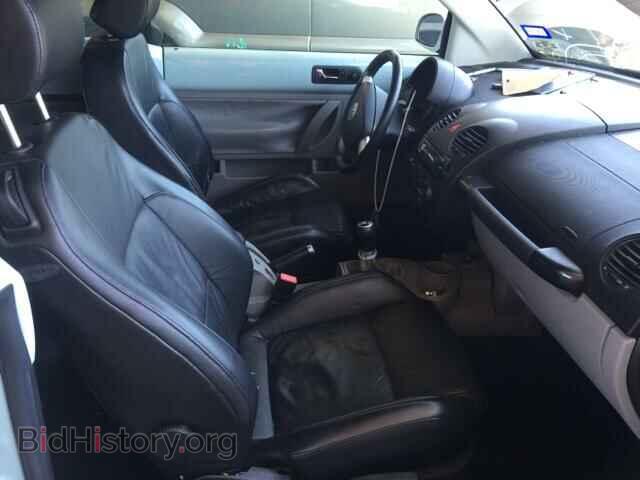 2004 VOLKSWAGEN BEETLE - VIN: 3VWCD31YX4M341476 - Фото 5