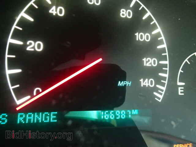 2000 CADILLAC DEVILLE - VIN: 1G6KF5795YU239107 - Photo 8