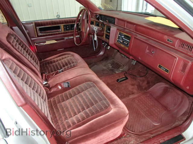 1985 CADILLAC DEVILLE - VIN: 1G6CD6989F4351202 - Photo 5