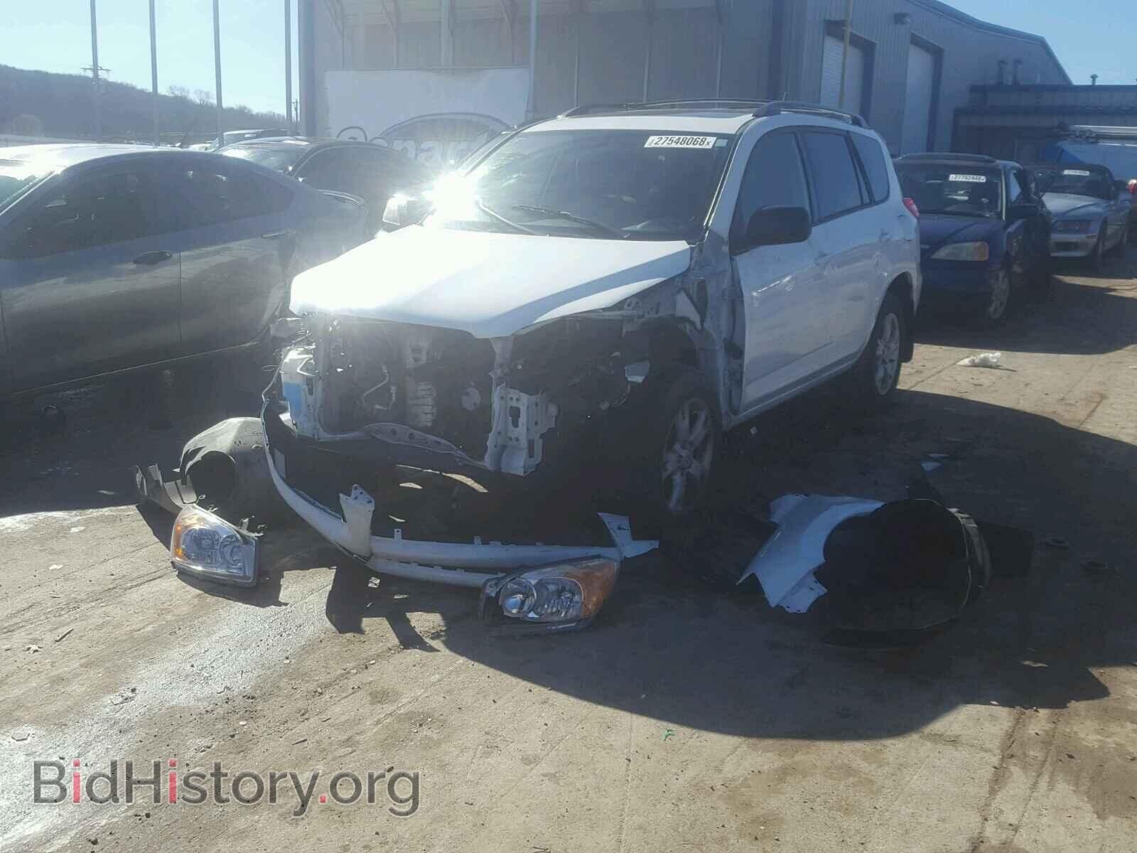 2012 TOYOTA RAV4 - VIN: JTMBF4DV1CD044672 - Photo 2